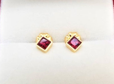 14k Gold Red Topaz Stud Earrings: December Birthstone