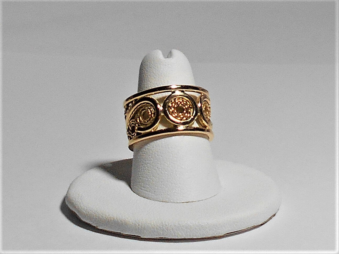 Handmade 14K Gold Filigree Wedding Band Ring