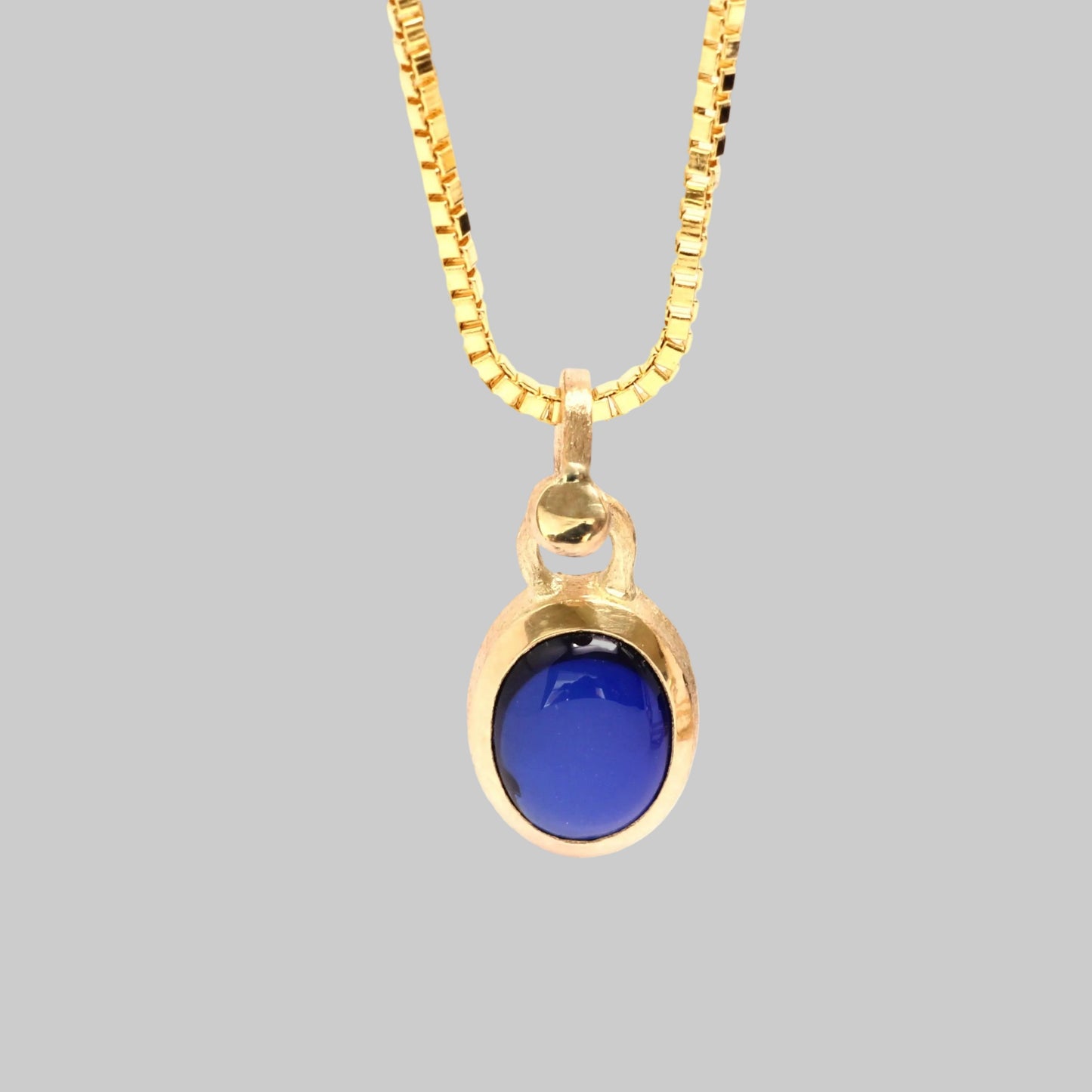 14k Gold Blue Sapphire Pendant Necklace, 9x7mm Cabochon