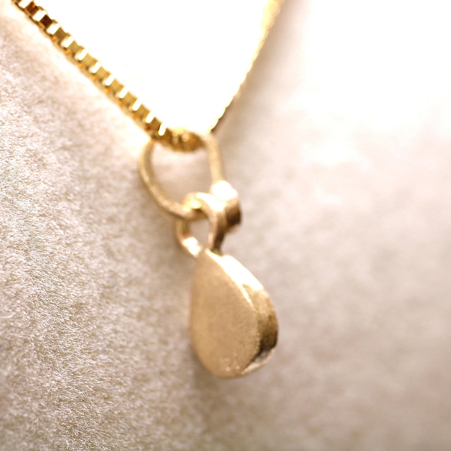14K Solid Gold Tear Drop Rhodolite Garnet Necklace/Optional Gold Chain