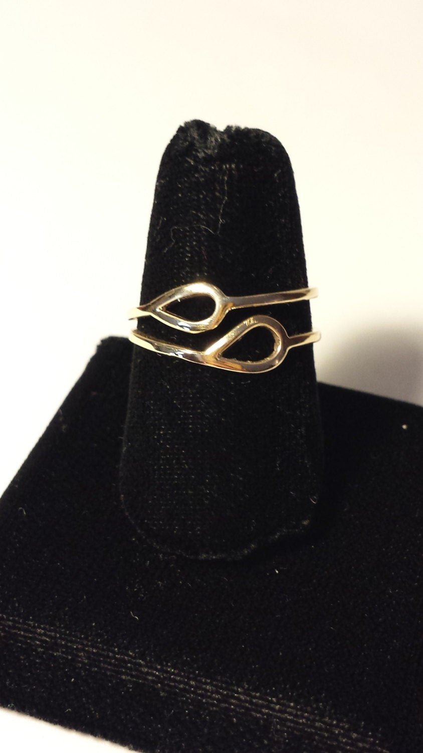 14k Gold Fashion Ring: Minimalist Single Loop Promise Ring