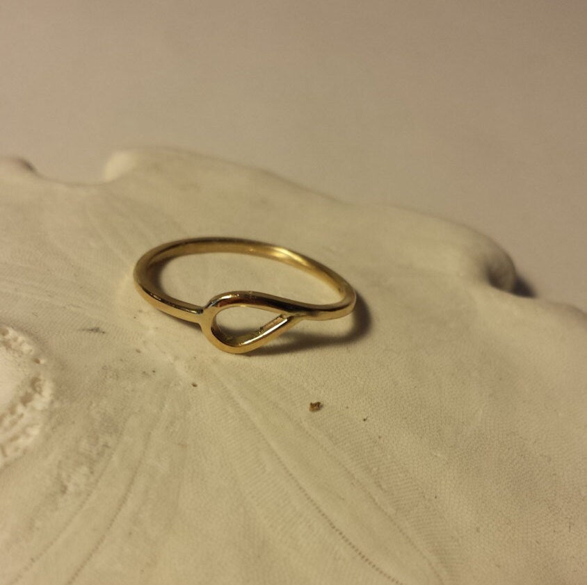 14k Gold Fashion Ring: Minimalist Single Loop Promise Ring