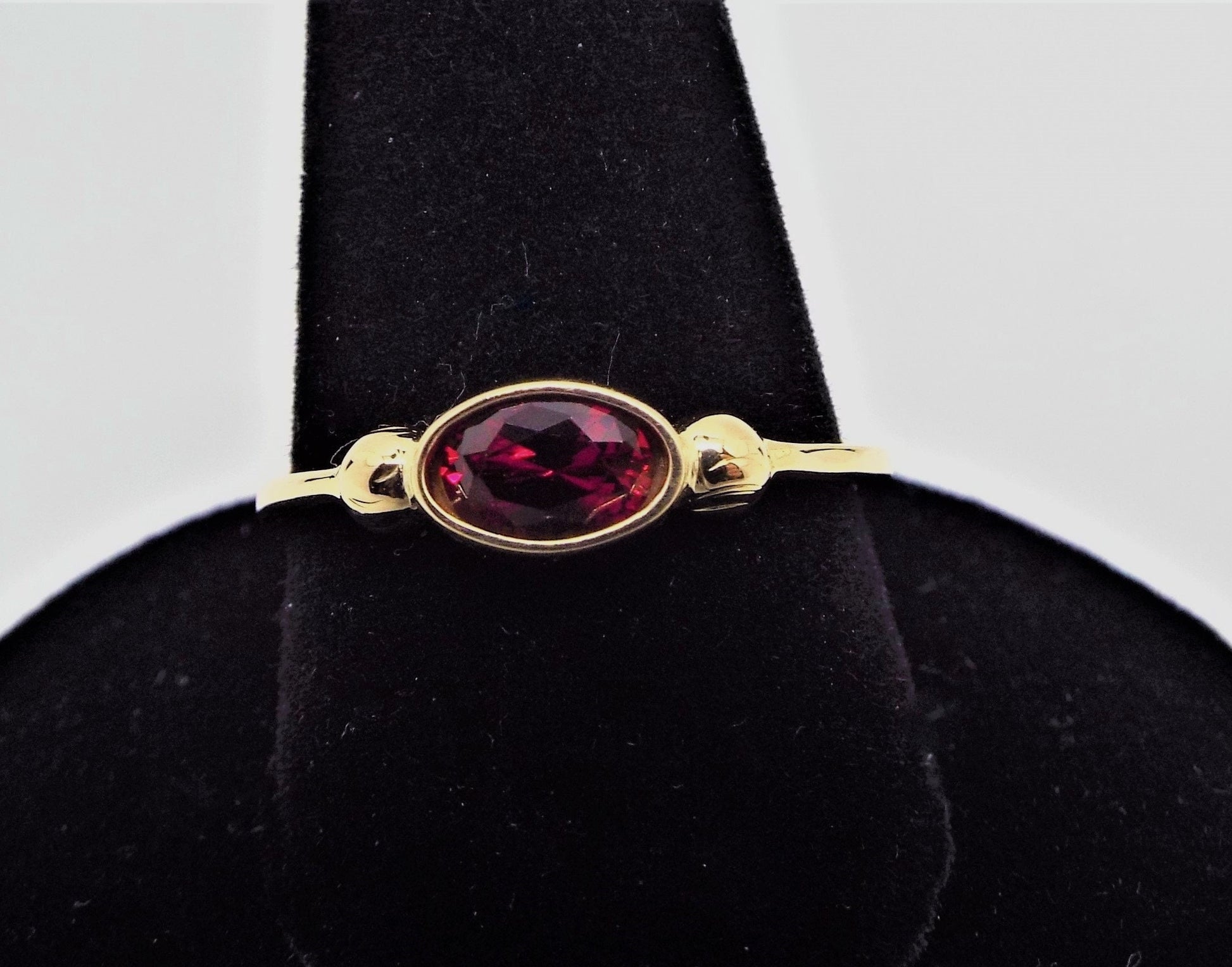 14k Gold Mozambique Garnet Ring: Art Deco January Birthstone