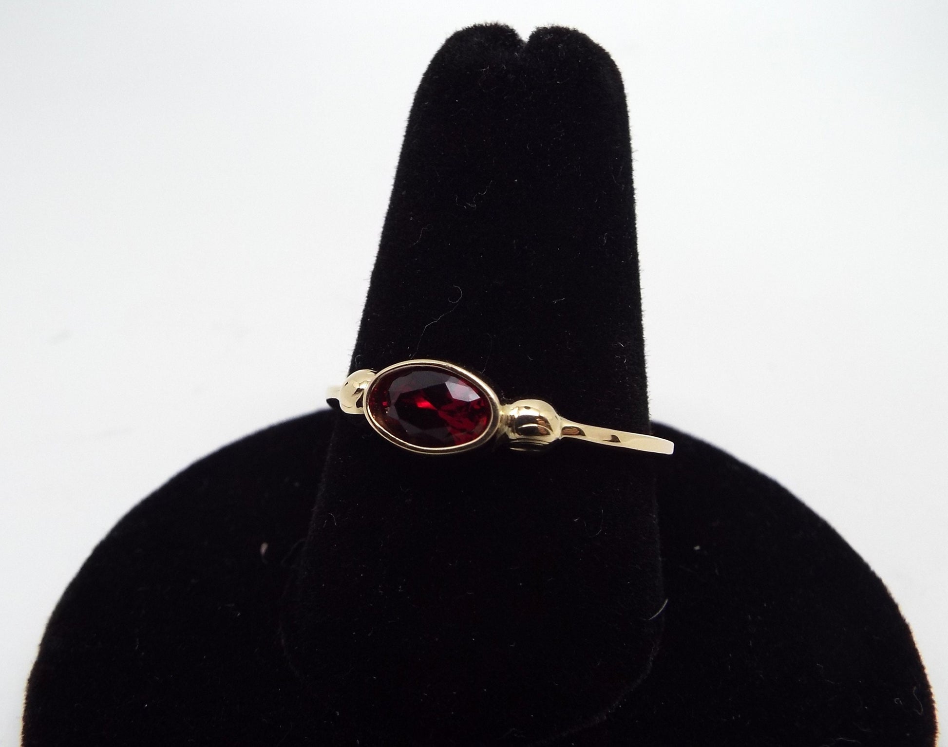 14k Gold Mozambique Garnet Ring: Art Deco January Birthstone